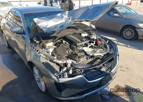 2024 Cadillac Ct4 Premium Luxury z USA, uszkodzony, nr VIN 1G6DB5RK0R0107143